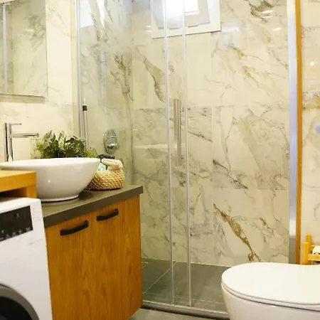 Apartament Homie Suites - With Complimentary Private Access & Open-buffet Breakfast